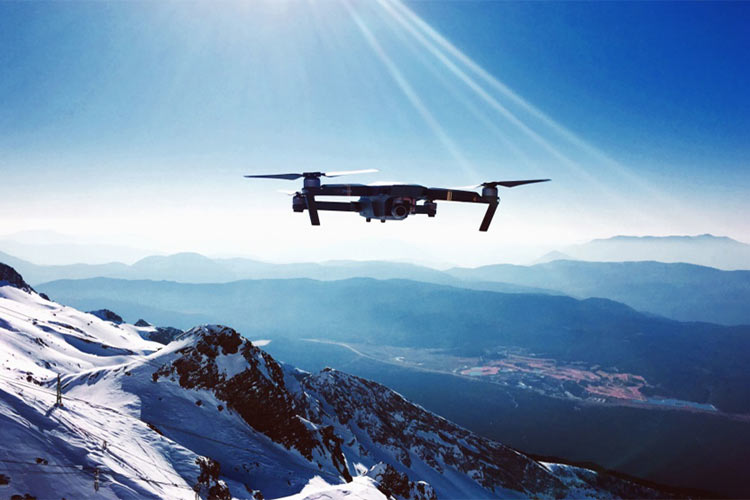 Solar-Powered Drones - Technical Challenges and Recent Advancements Solar-Powered Drones - Technical Challenges and Recent Advancements