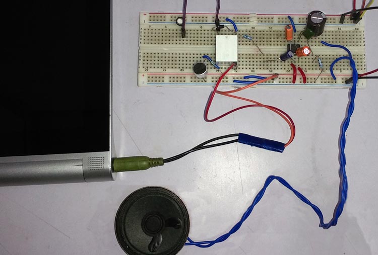 Audio Voice-over circuit using LM386 Audio Voice-over circuit using LM386