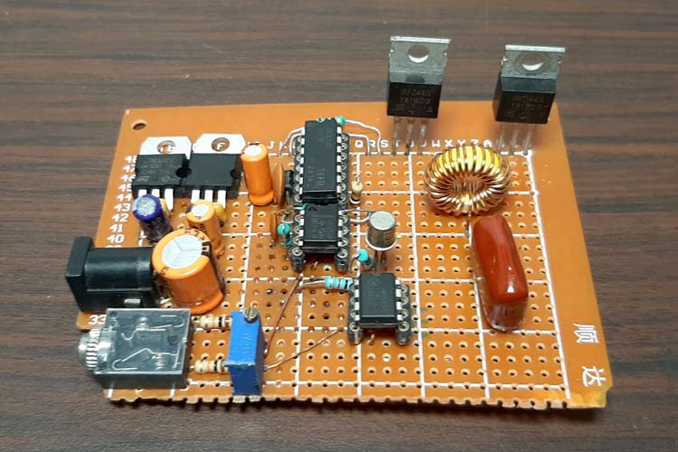 Class-D Audio Amplifier with MOSFET Class-D Audio Amplifier with MOSFET