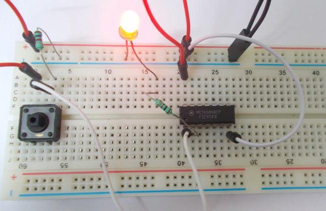 Schmitt Trigger Gate Circuit Schmitt Trigger Gate Circuit