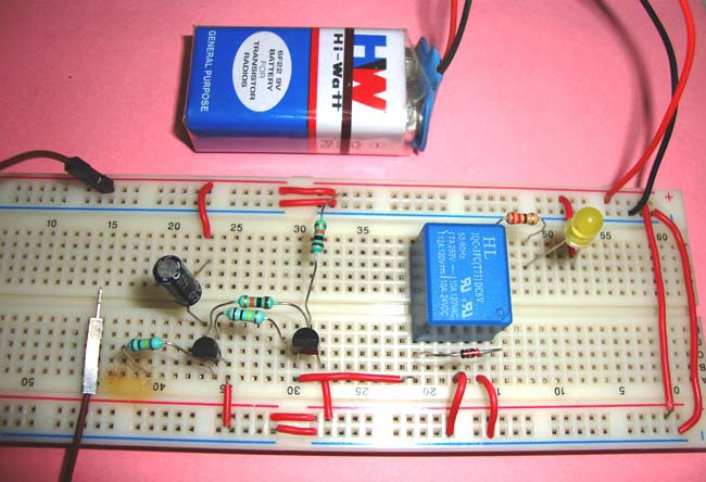 Simple Transistor Latch Circuit Simple Transistor Latch Circuit
