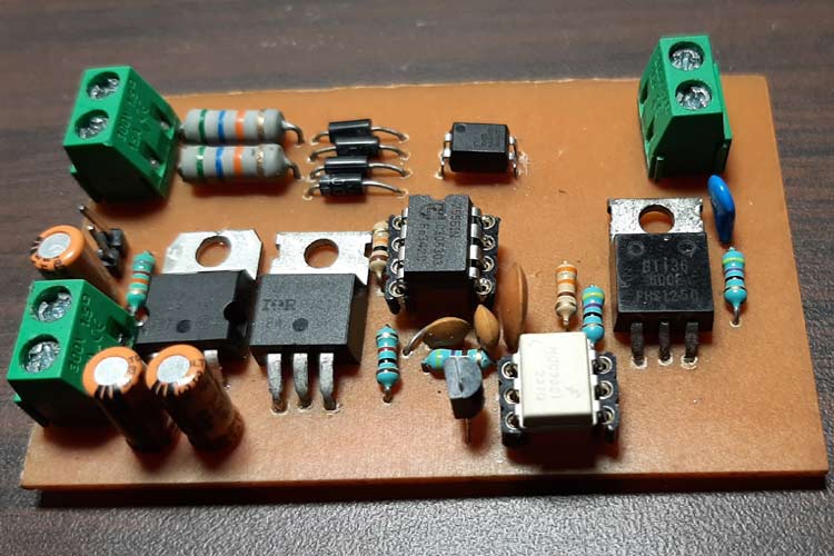 AC Phase Angle Control Circuit AC Phase Angle Control Circuit