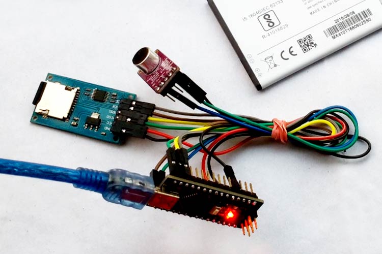 Arduino Voice Recorder for Spy Bug Voice Recording Arduino Voice Recorder for Spy Bug Voice Recording