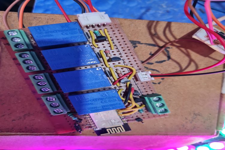 Home Automation using ESP8266 and Touch Sensor Home Automation using ESP8266 and Touch Sensor