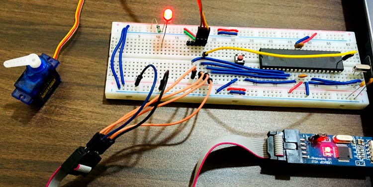 Interfacing Servo Motor with AVR Microcontroller Atmega16 Interfacing Servo Motor with AVR Microcontroller Atmega16