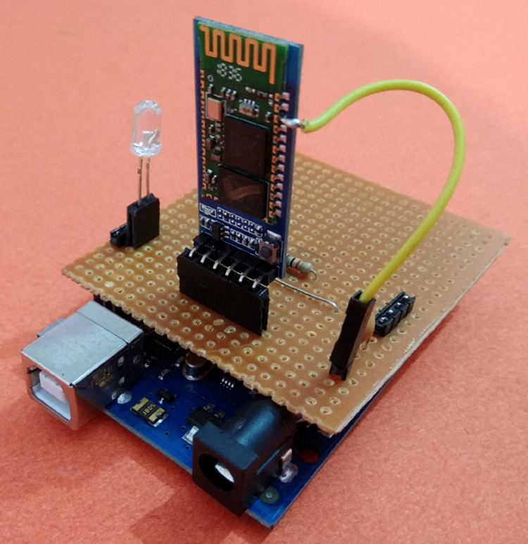 DIY Arduino Wireless Programming Shield using Bluetooth Module DIY Arduino Wireless Programming Shield using Bluetooth Module