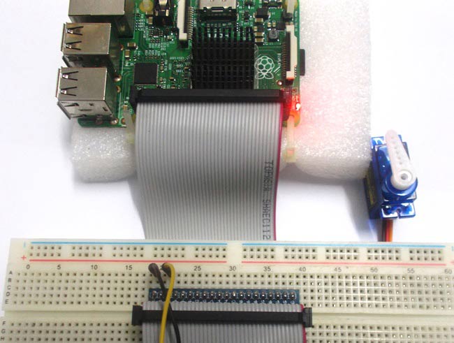 Servo Motor Control with Raspberry Pi Servo Motor Control with Raspberry Pi