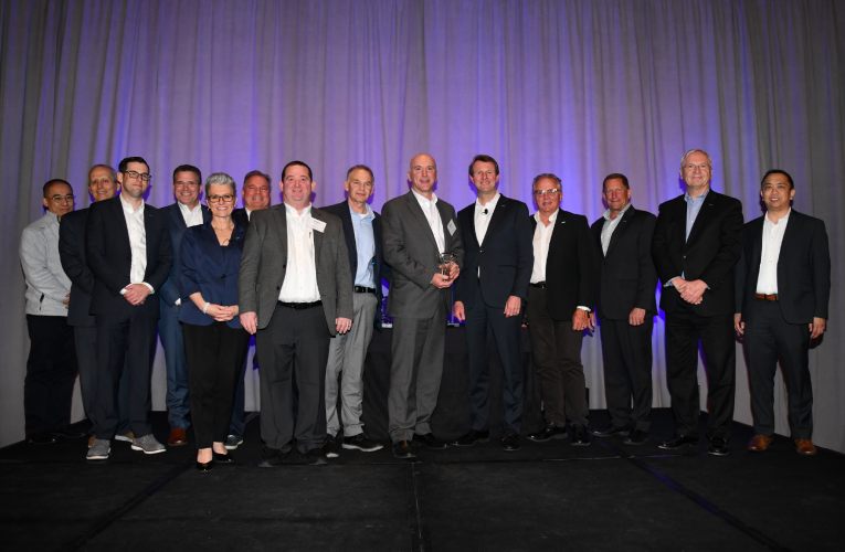 Best Performance High Service – Digital Award Best Performance High Service – Digital Award