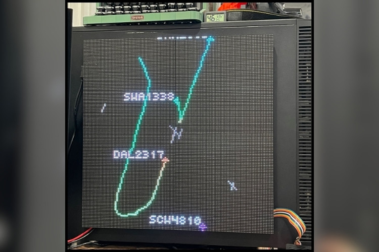 DIY Real-Time Air Traffic Tracker with Raspberry Pi DIY Real-Time Air Traffic Tracker with Raspberry Pi