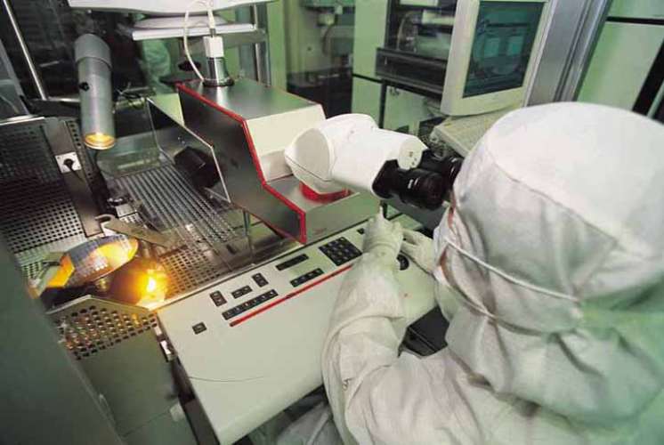 Chip-Manufacturing Chip-Manufacturing