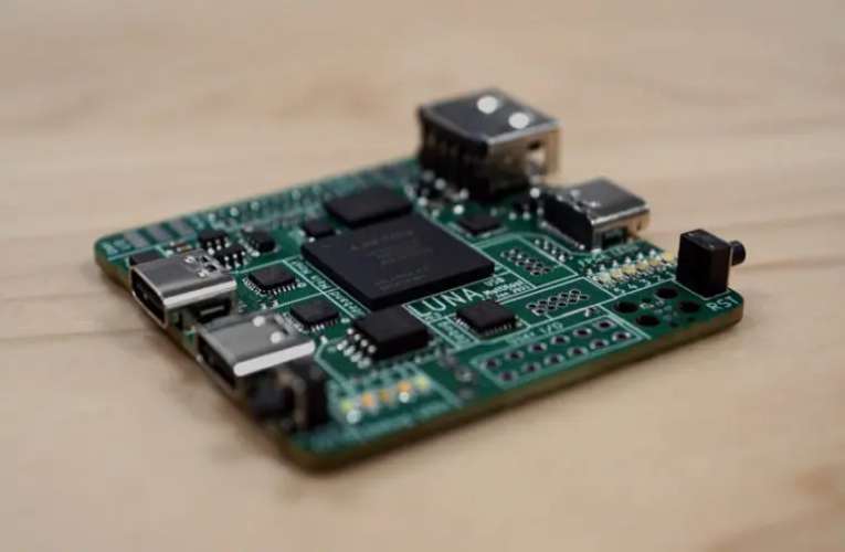LUNA Board by Great Scott Gadgets LUNA Board by Great Scott Gadgets