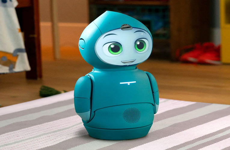 Moxie – A Social Robot with Artificial Intelligence Moxie – A Social Robot with Artificial Intelligence