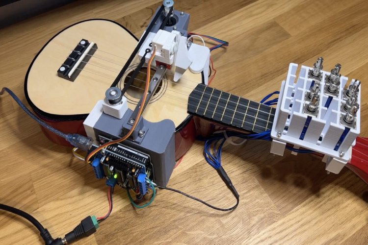 Arduino Powered Self-Playing Ukulele Arduino Powered Self-Playing Ukulele