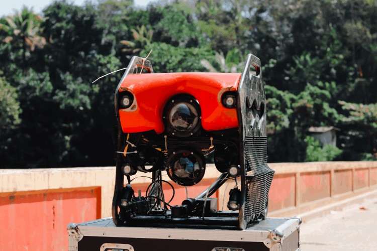 Commercial Underwater Drone - EyeROV TUNA Commercial Underwater Drone - EyeROV TUNA