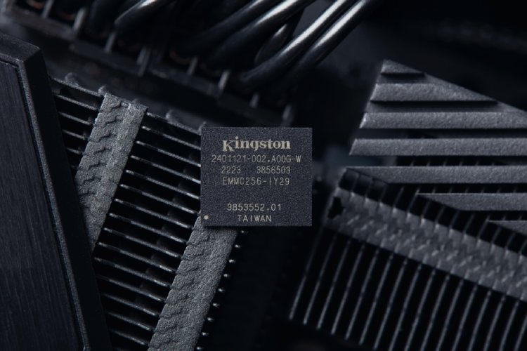 Kingston-Memory and Storage Solutions Kingston-Memory and Storage Solutions
